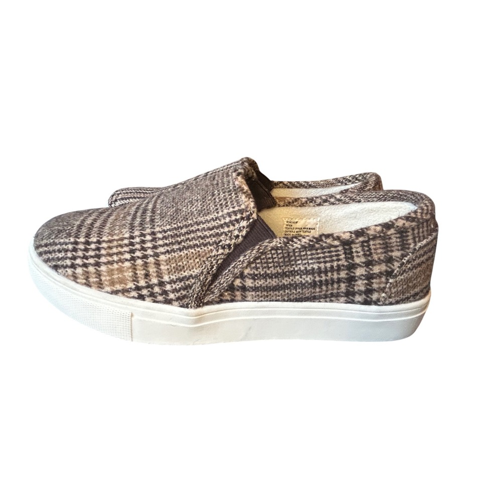 Magellan Outdoors Womens Plaid Slip On Casual Comfort Sneakers Shoes Size 8B